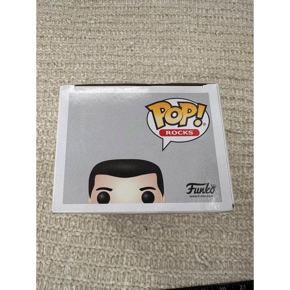Funko Pop Freddie Mercury 96 Queen Vinyl Figure‎ Yellow Jacket Rocks Music Toy